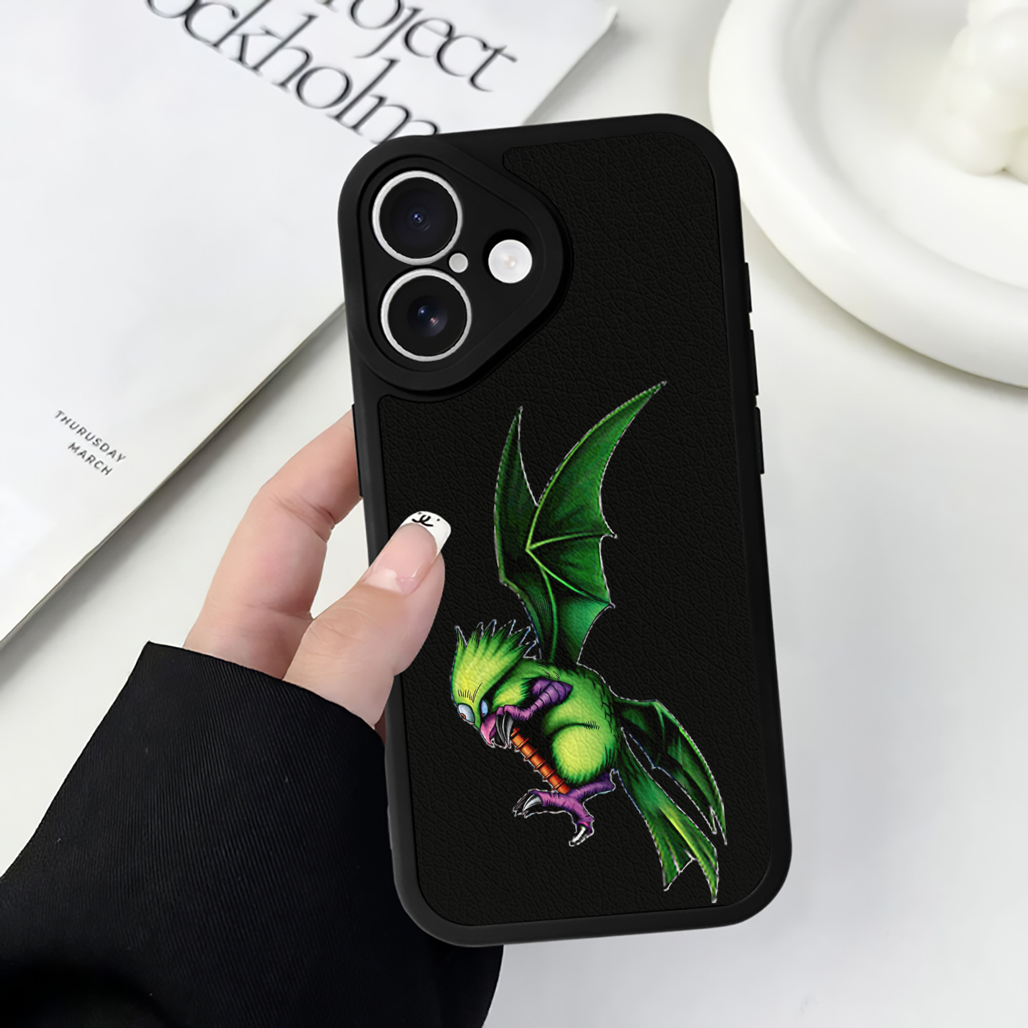 遊☆戯☆王 Yu-Gi-Oh! 【iPhone 16シリーズ対応】シリコンスマホケース（レザー調） 材質：シリコン